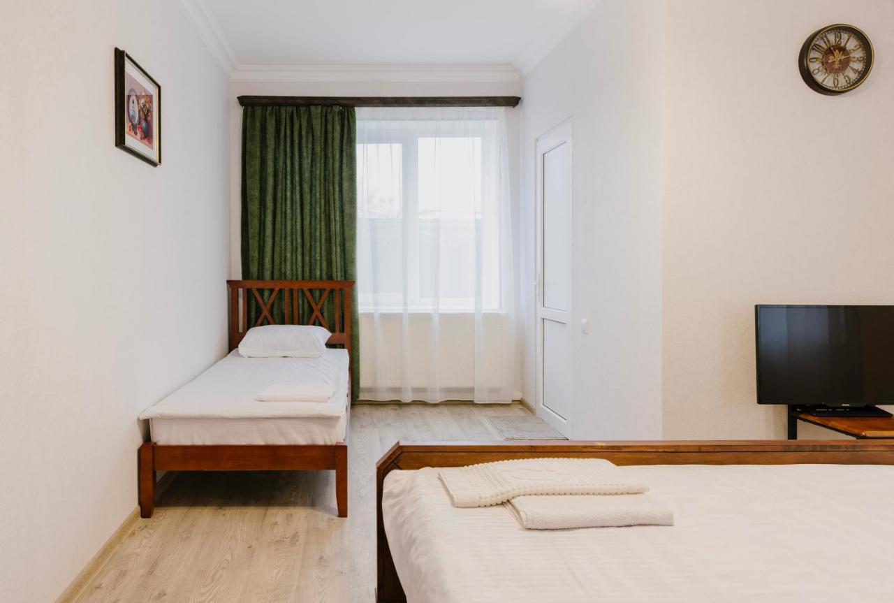 Marcos Hotel Tbilisi Exterior photo